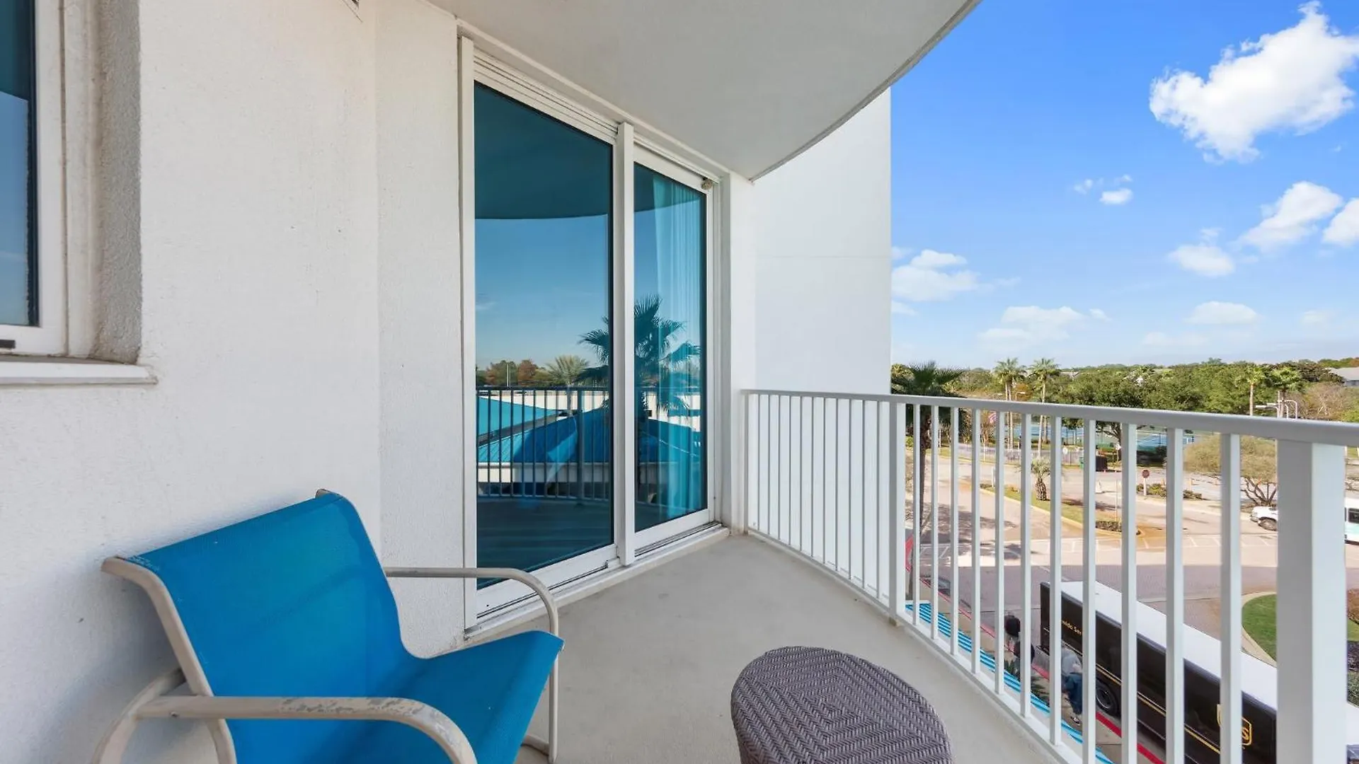 Palms Resort 2 Bedroom King Suite Poolside Shuttle Destin