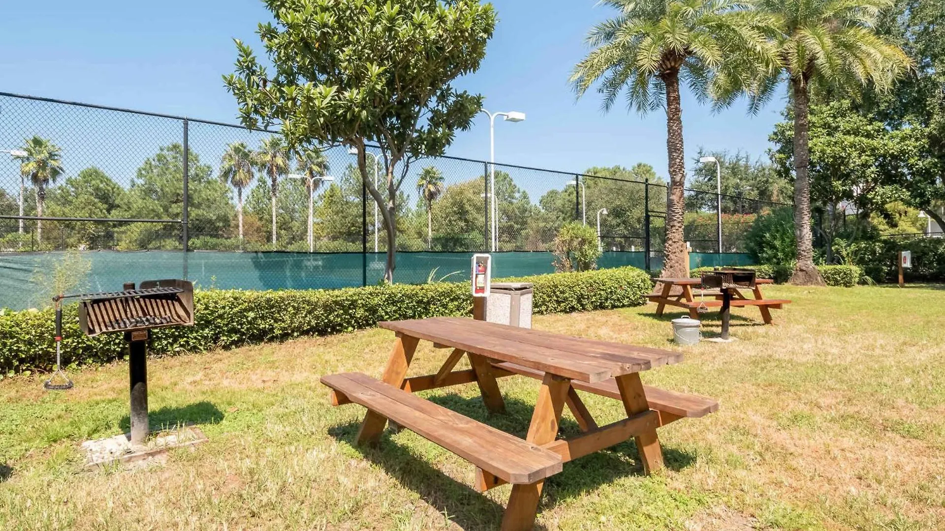 Palms Resort 2 Bedroom King Suite Poolside Shuttle Destin Holiday home
