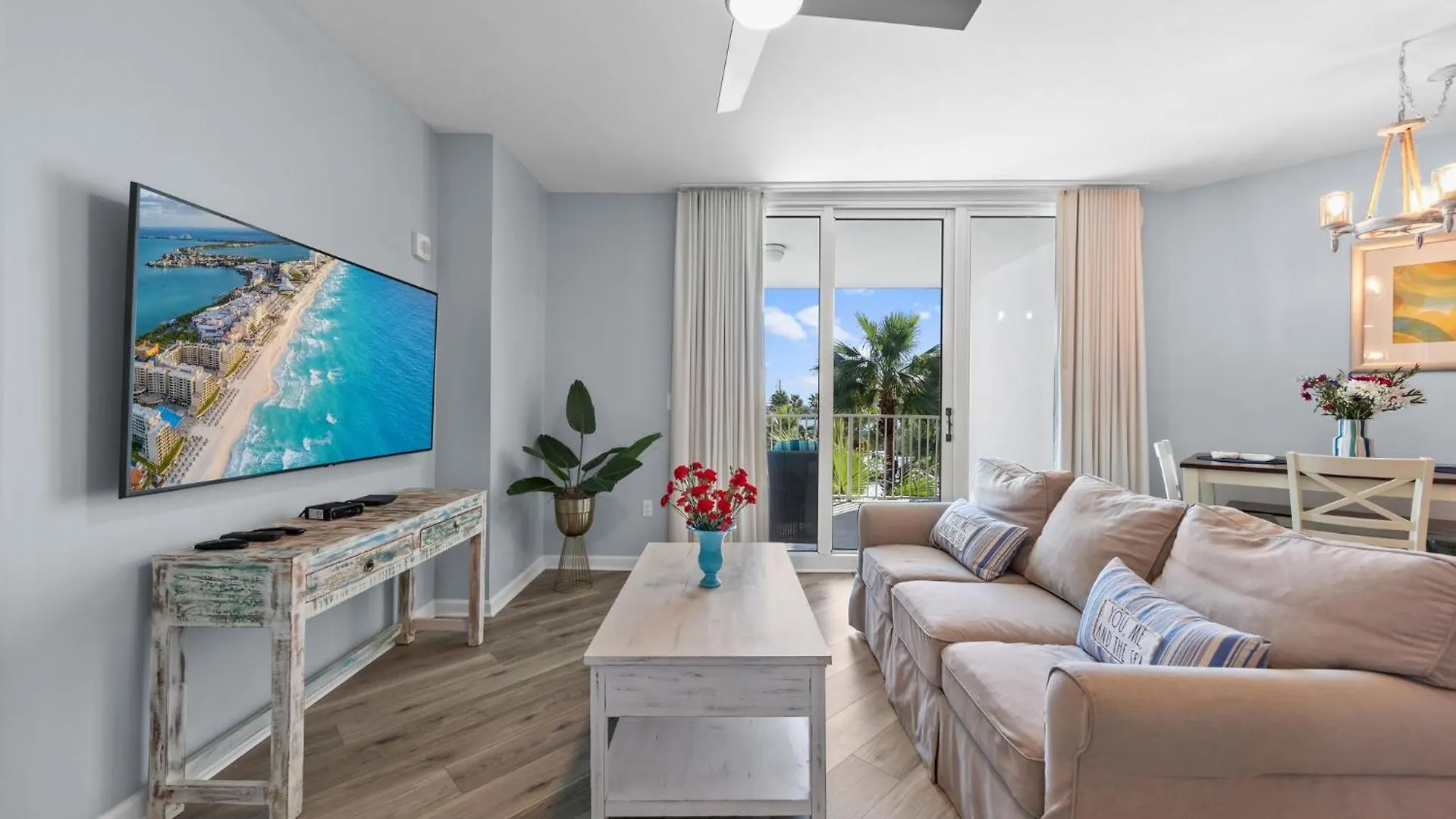 Palms Resort 2 Bedroom King Suite Poolside Shuttle Destin Holiday home